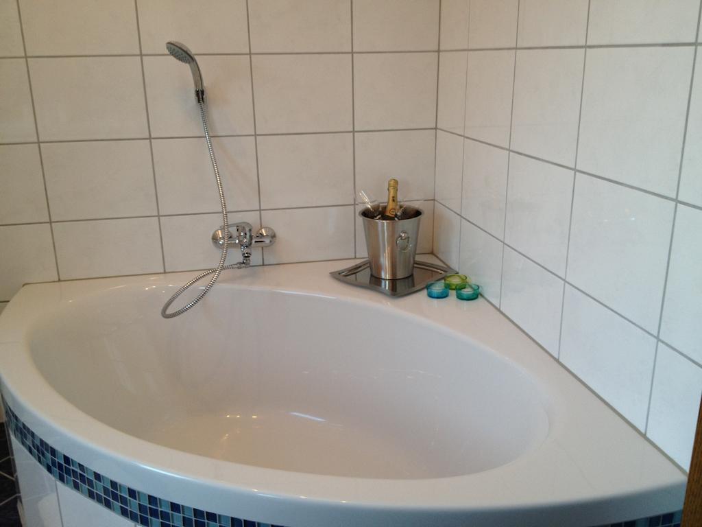 Haus Zur Therme Bad Mitterndorf Kamer foto